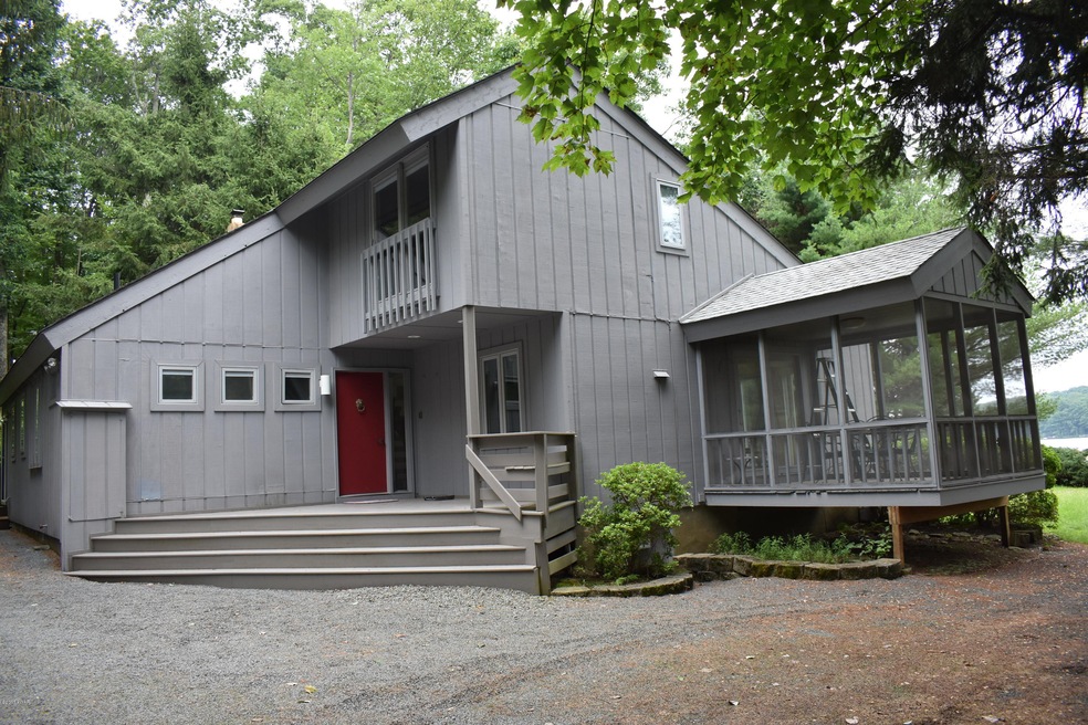 109 Fairway Bay, Hawley, PA 18428 - photo 1