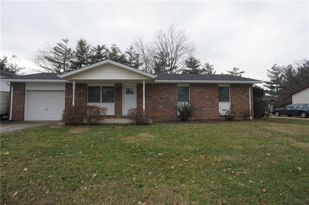 359 Pheasant Run Dr, Batesville, IN 47006 - photo 1