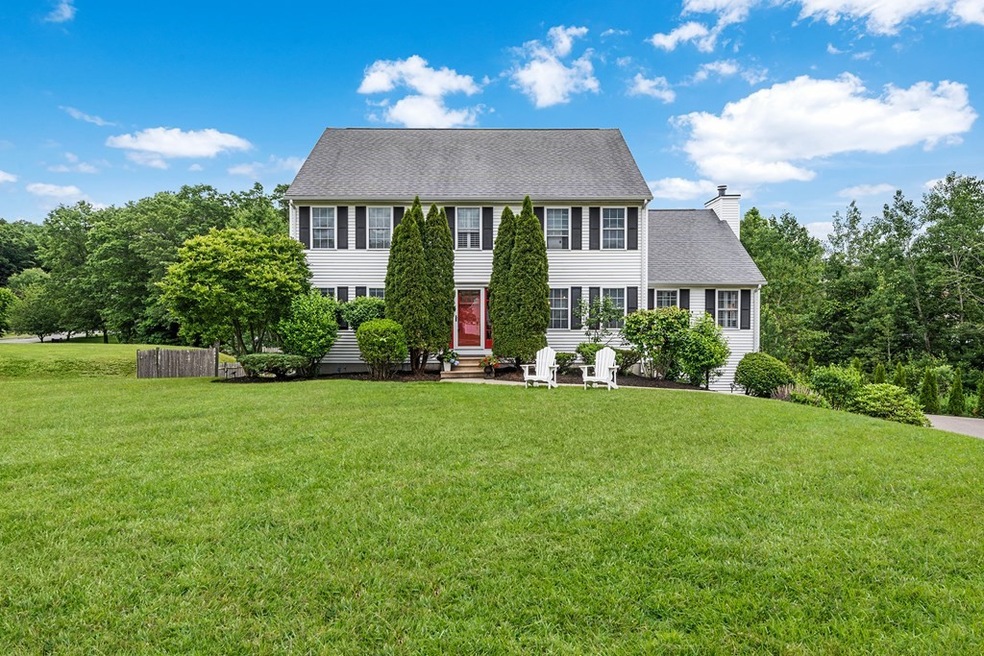 10 Oak Ridge Dr, Wrentham, MA 02093 - photo 1