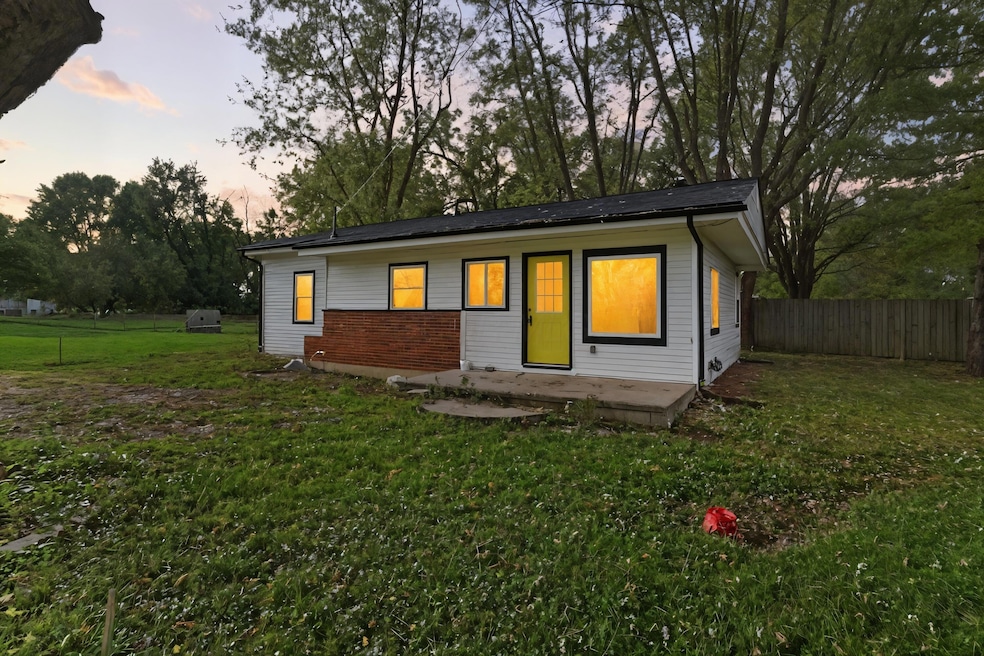 729 N State Route 729, Sabina, OH 45169 - photo 1