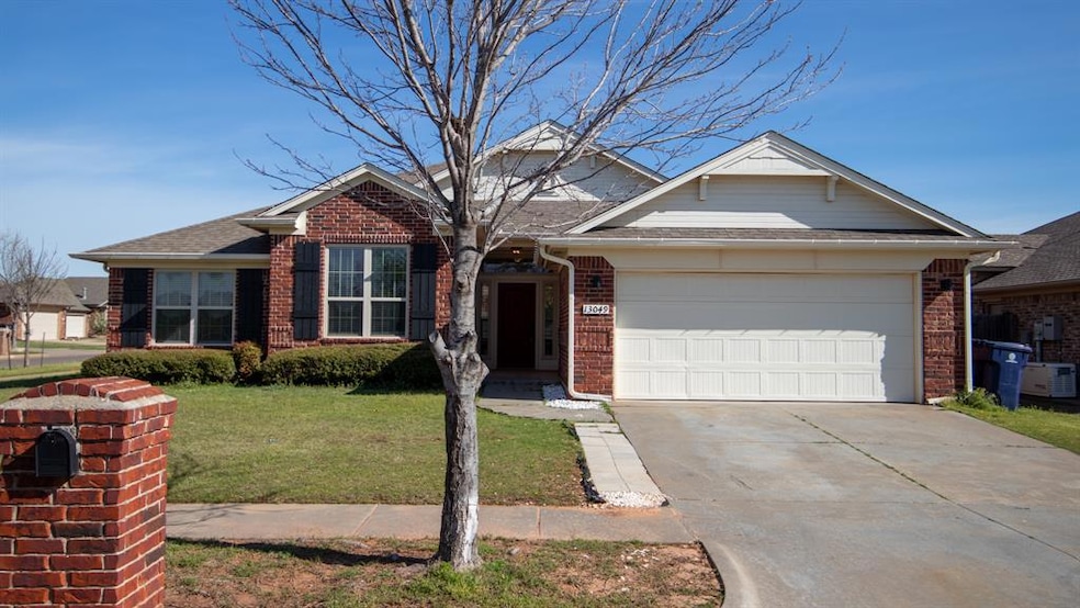 13049 SW 5th St, Yukon, OK 73099 - photo 1