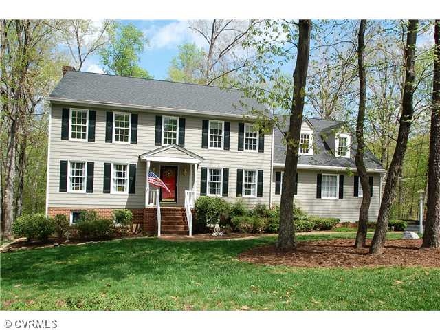 Exterior Front - Conveniently located traditional 