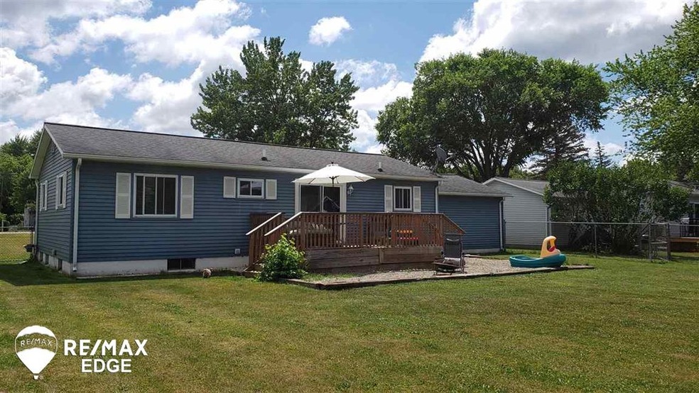 4073 N Genesee Rd, Flint, MI 48506 - photo 1