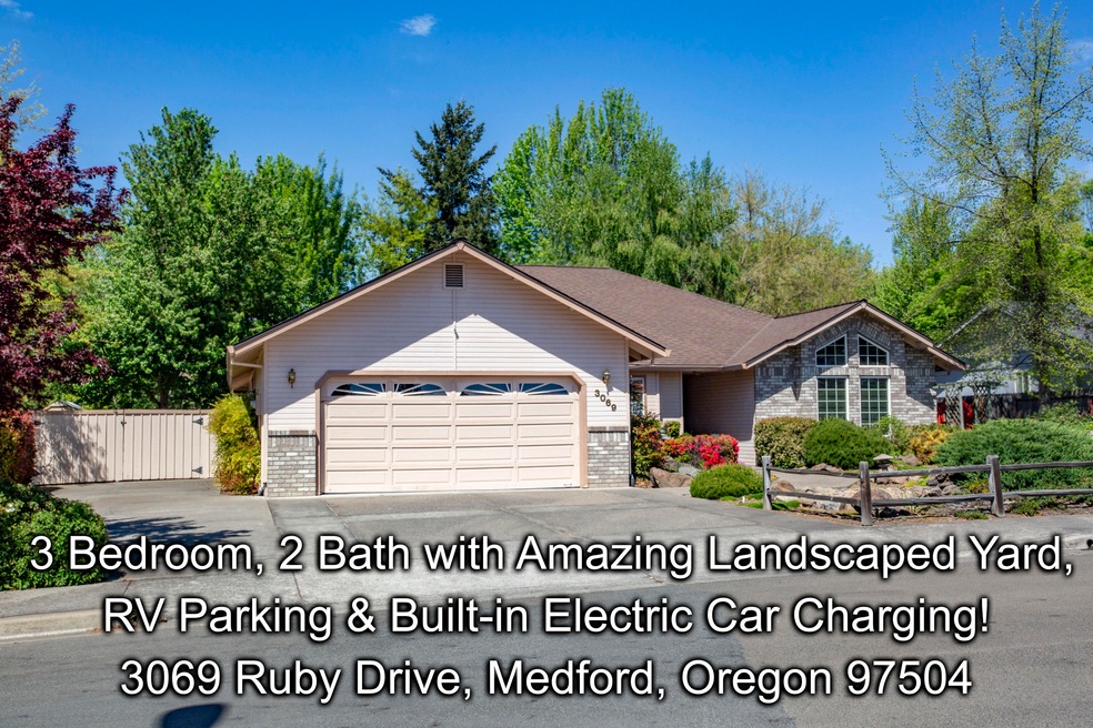 3069 Ruby Dr, Medford, OR 97504 - photo 1