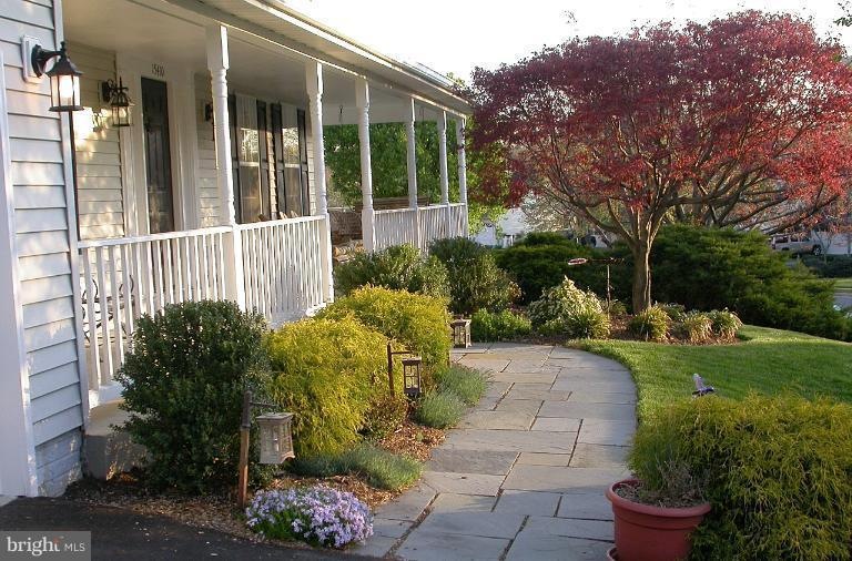 15410 Martins Hundred Dr, Centreville, VA 20120 - photo 1