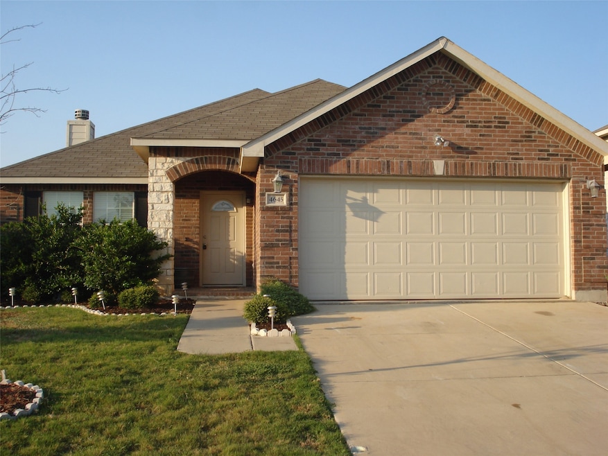 4645 Pangolin Dr, Fort Worth, TX 76244 - photo 1