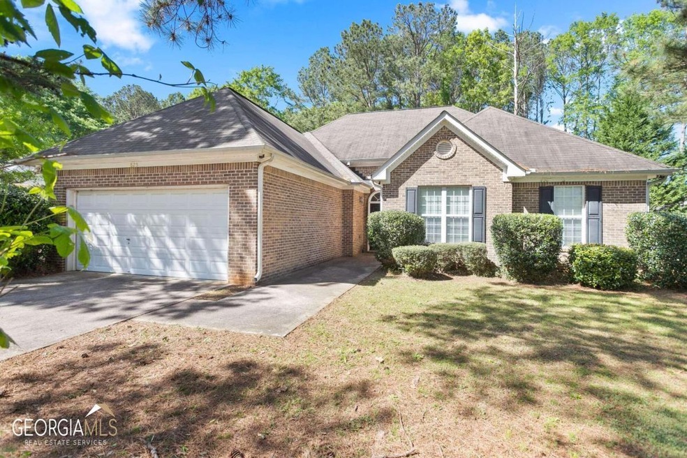825 Lincoln Square, Locust Grove, GA 30248 - photo 1