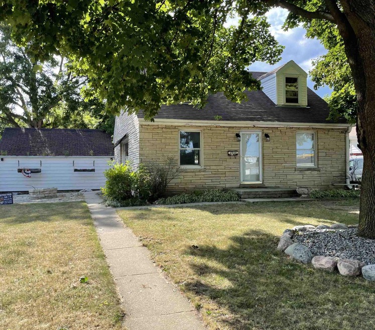 4903 N 126th St, Butler, WI 53007 - photo 1