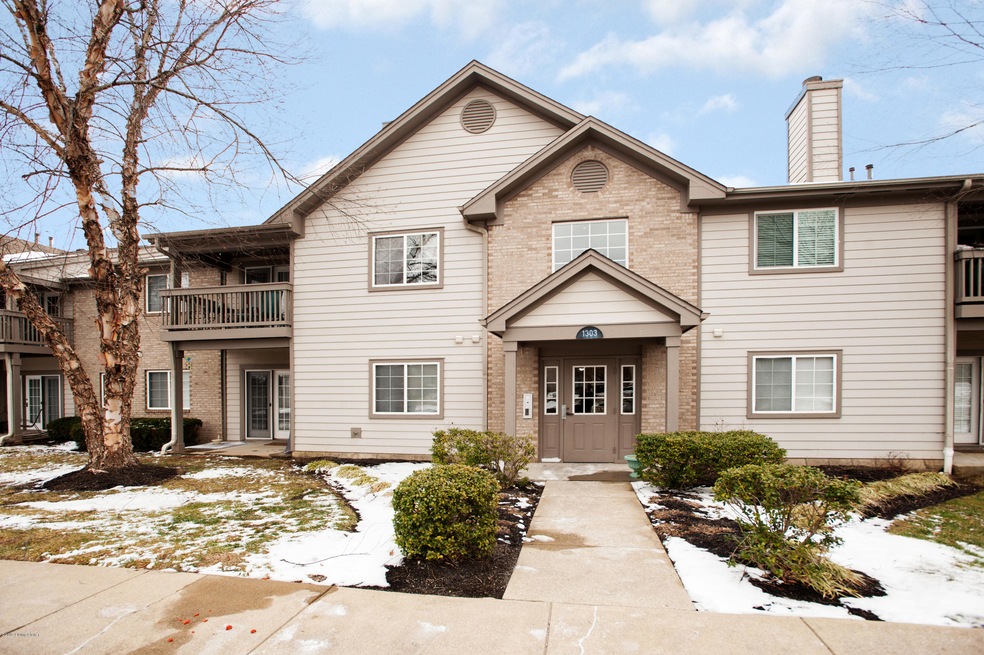 1303 Swan Pointe #202