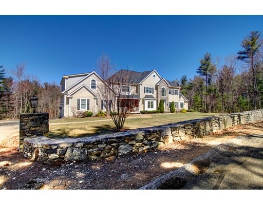 429 Bailey Rd, Holden, MA 01520 - photo 1