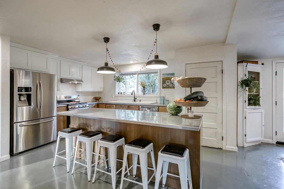 Huge Island with Breakfast Bar Seating