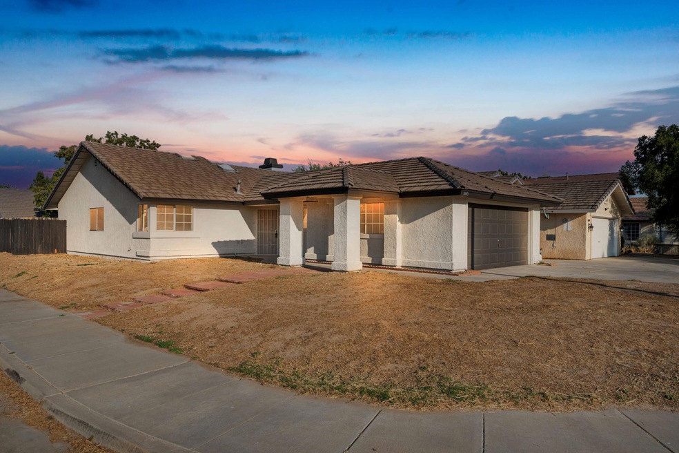 3440 35th St W, Rosamond, CA 93560 - photo 1