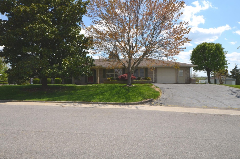 466 Mockingbird Dr, Harrodsburg, KY 40330 - photo 1