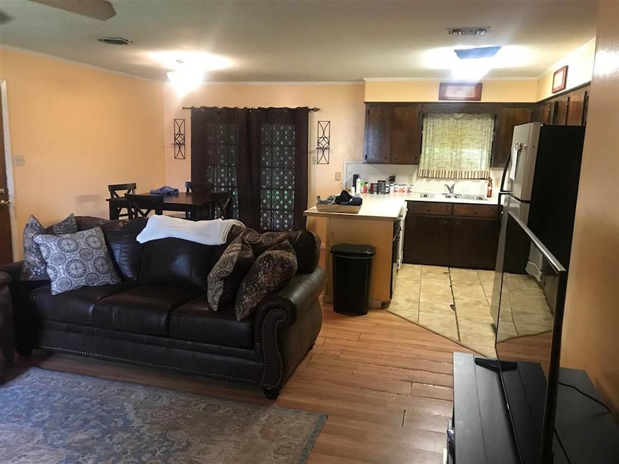 4607 Verbena St, Texarkana, TX 75503 - photo 1