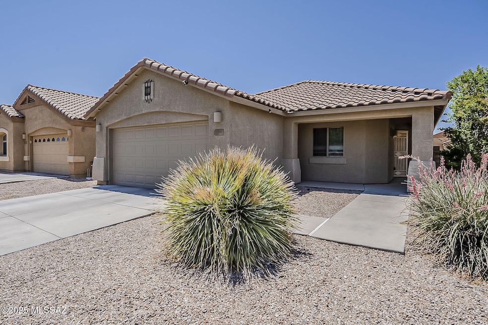6646 E Splendid Ln, Tucson, AZ 85756 - photo 1