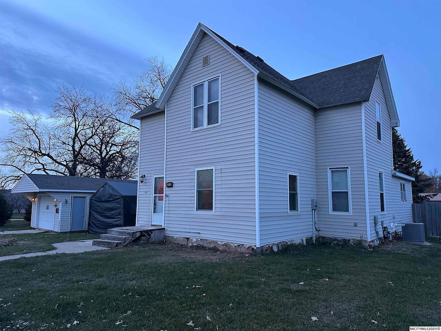 404 W Front St, Lake Mills, IA 50450 - photo 1