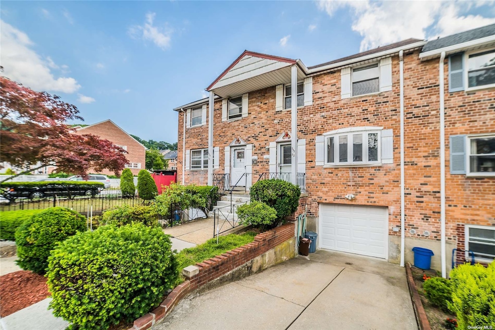 23952 65th Ave, Little Neck, NY 11362 - photo 1