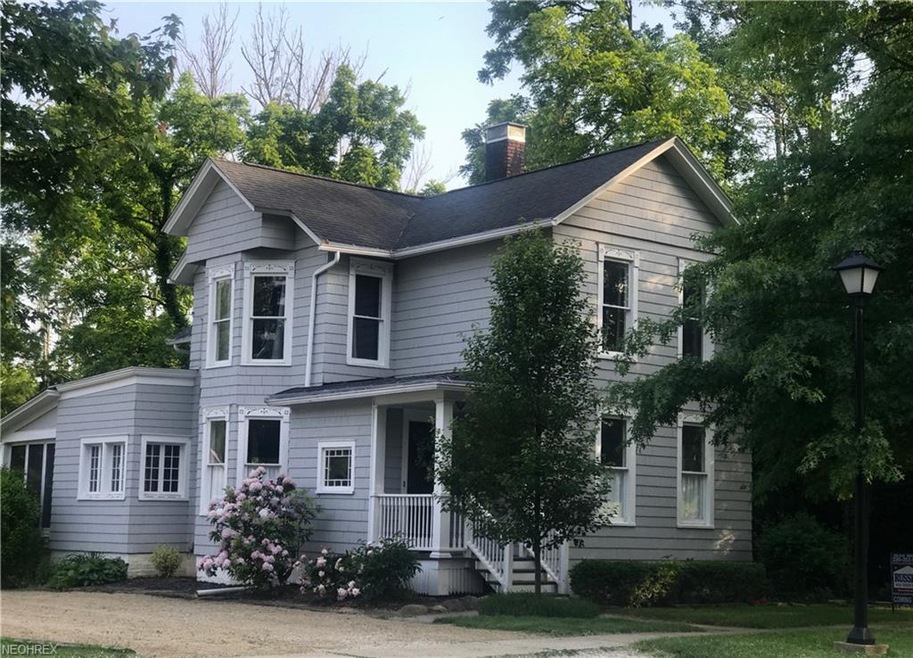 Welcome to 90 Aurora St!