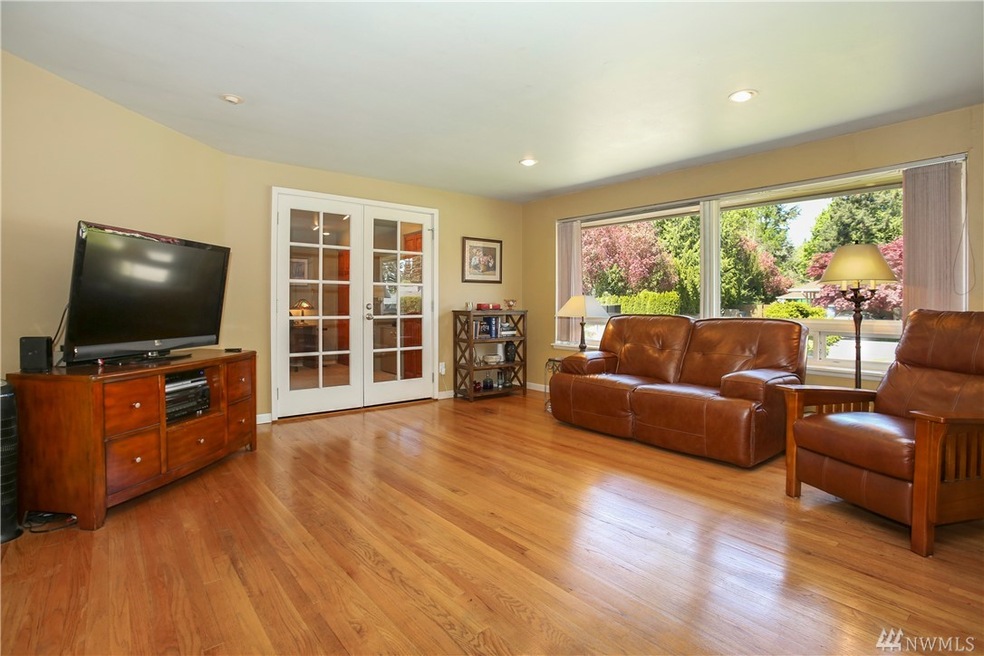 8514 Holly Ln, Edmonds, WA 98026 - photo 1