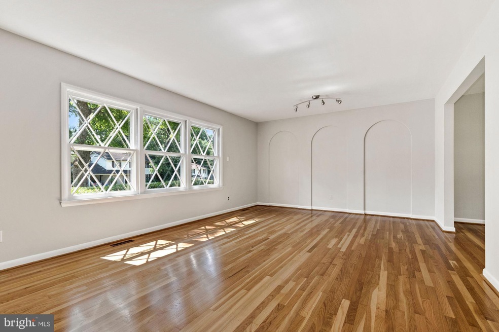 1010 Cannon Rd, Silver Spring, MD 20904 - photo 1