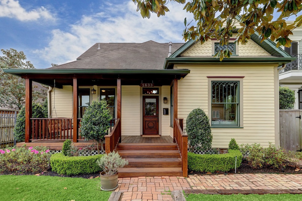1633 Arlington St, Houston, TX 77008 - photo 1