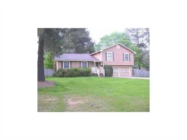 1117 Sawgrass Ct SW, Lilburn, GA 30047 - photo 1