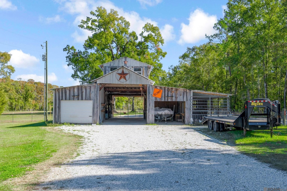 15254 Penalber Rd, Maurepas, LA 70449 - photo 1