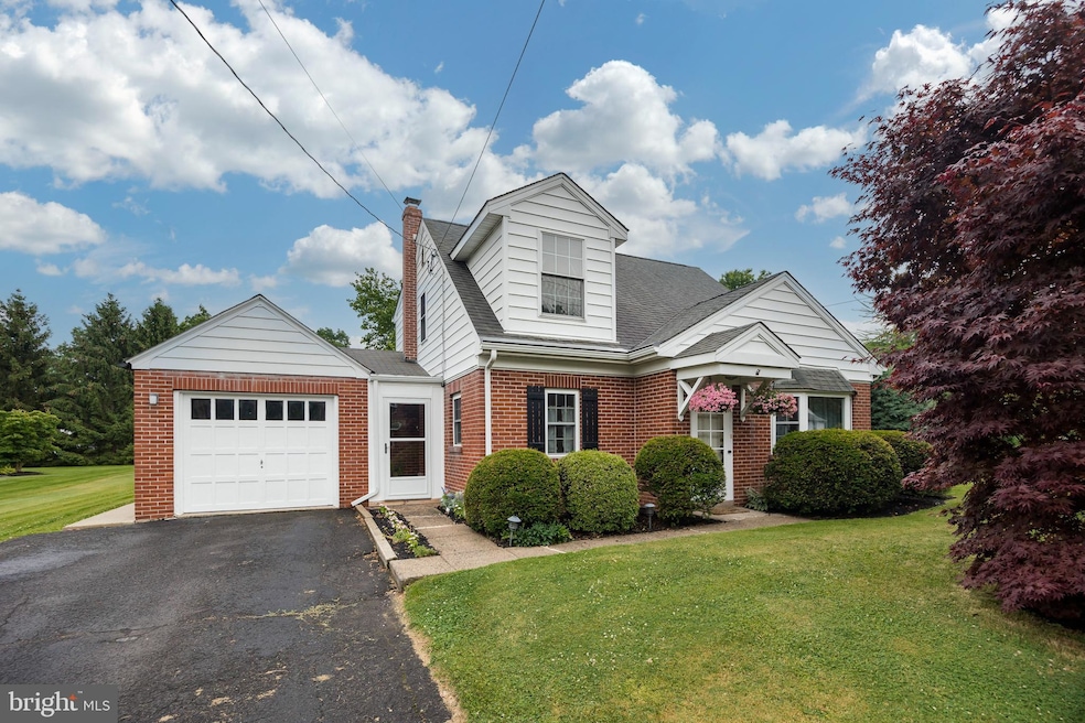 2948 Cowpath Rd, Hatfield, PA 19440 - photo 1