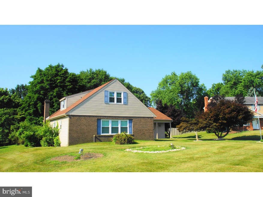 166 Watergate Dr, Feasterville Trevose, PA 19053 - photo 1