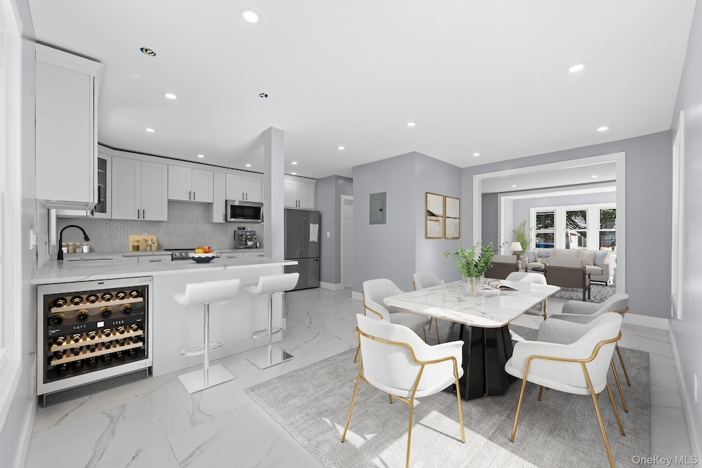 For Sale $979,000 • Co-Listing Agent