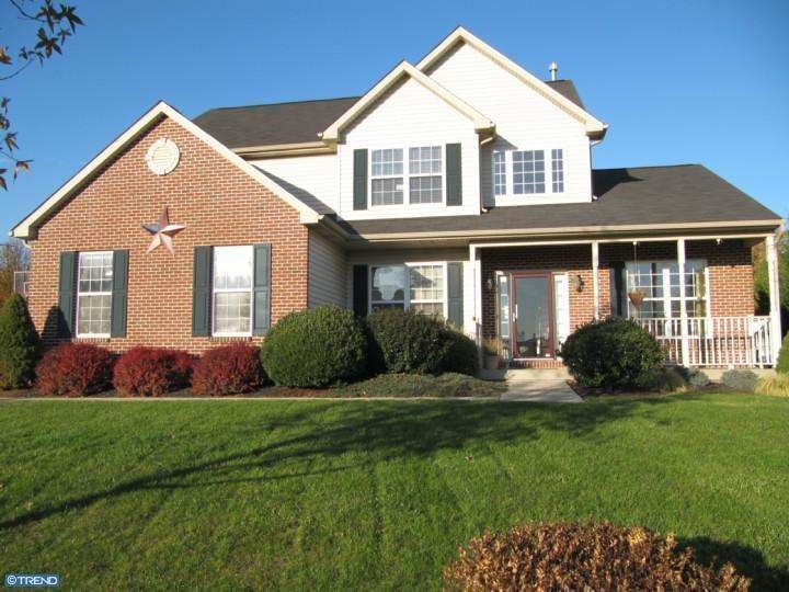 305 Aftons Cir, Spring City, PA 19475 - photo 1