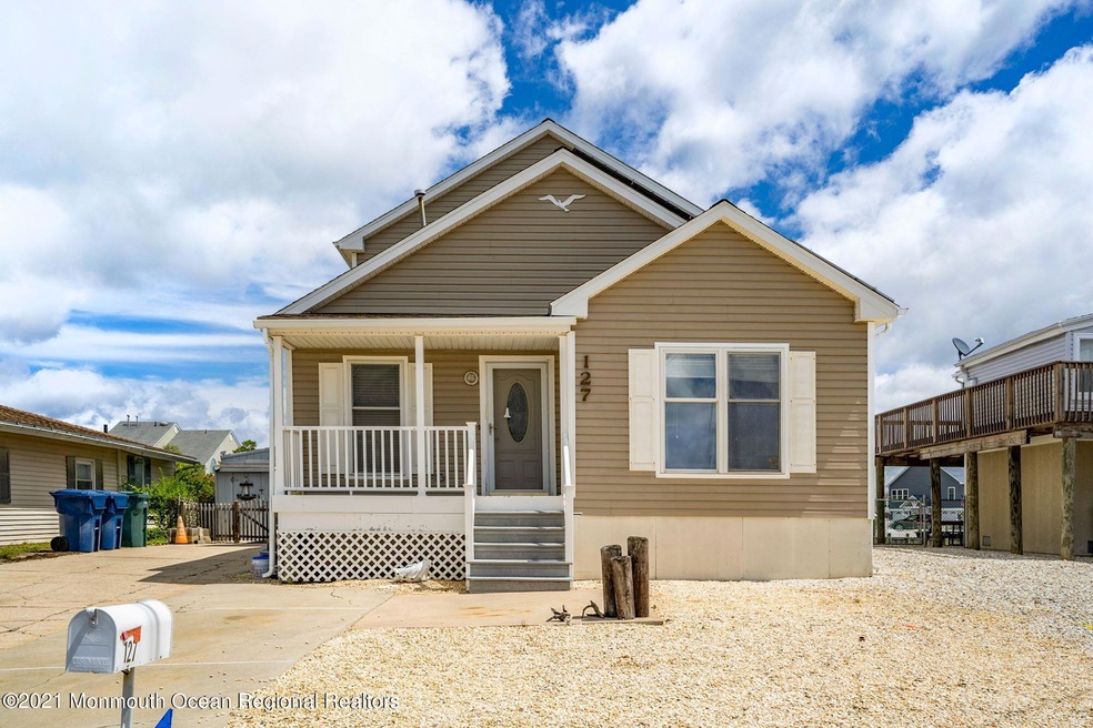 127 E Mohawk Dr, Little Egg Harbor Township, NJ 08087 - photo 1