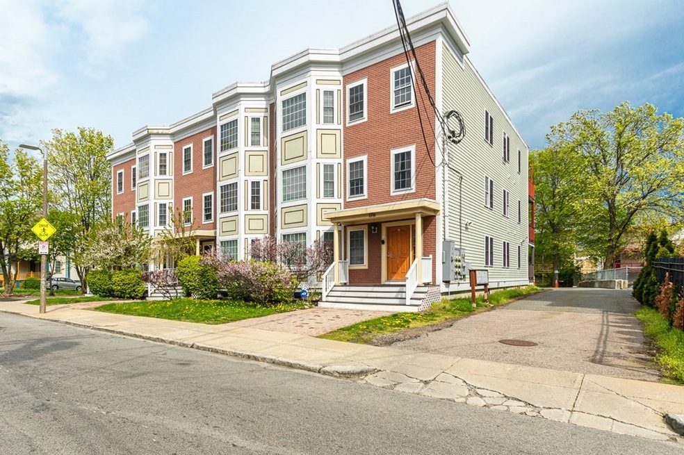 176 Magnolia St unit A, Dorchester, MA 02125 - photo 1