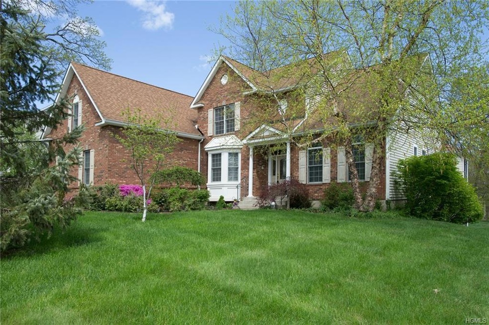 30 Saint Andrews Ln, Hopewell Junction, NY 12533 - photo 1