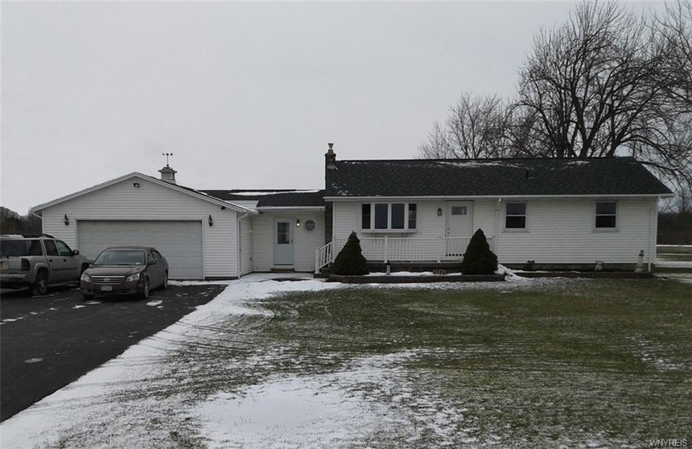 Front view of home.