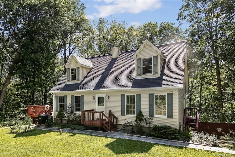 2979 Hickory St, Yorktown Heights, NY 10598 - photo 1