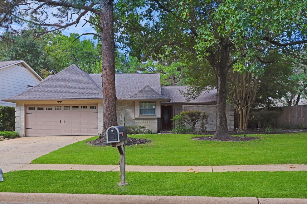 15310 Swan Creek Dr, Houston, TX 77095 - photo 1