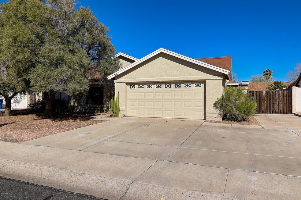 4660 W Whitten St, Chandler, AZ 85226 - photo 1