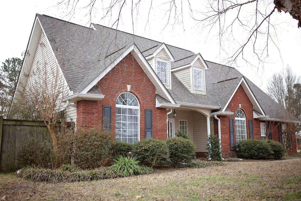 103 Bay Laurel Cir, Warner Robins, GA 31088 - photo 1