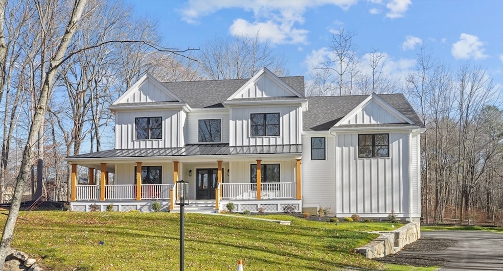 Sold $2,395,000 • Co-Listing Agent