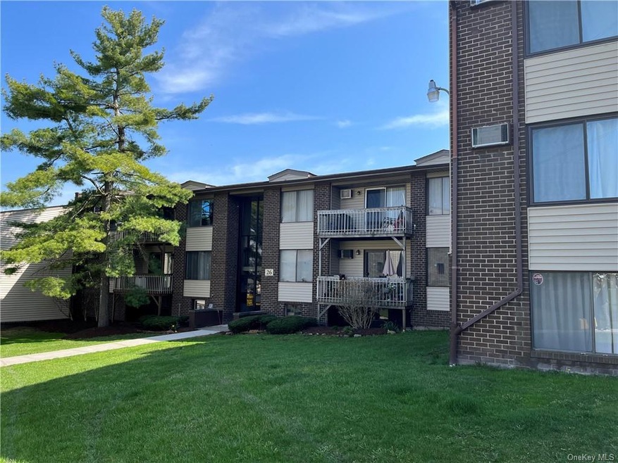 265 Country Club Ln unit 265, Pomona, NY 10970 - photo 1