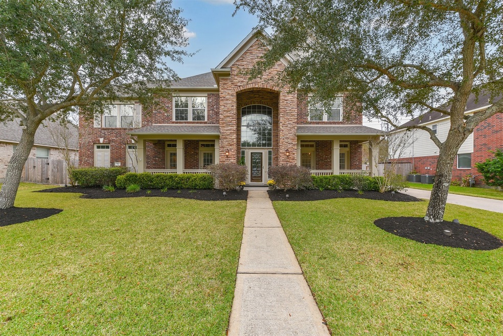 1914 Pampas Trail Dr, Friendswood, TX 77546 - photo 1