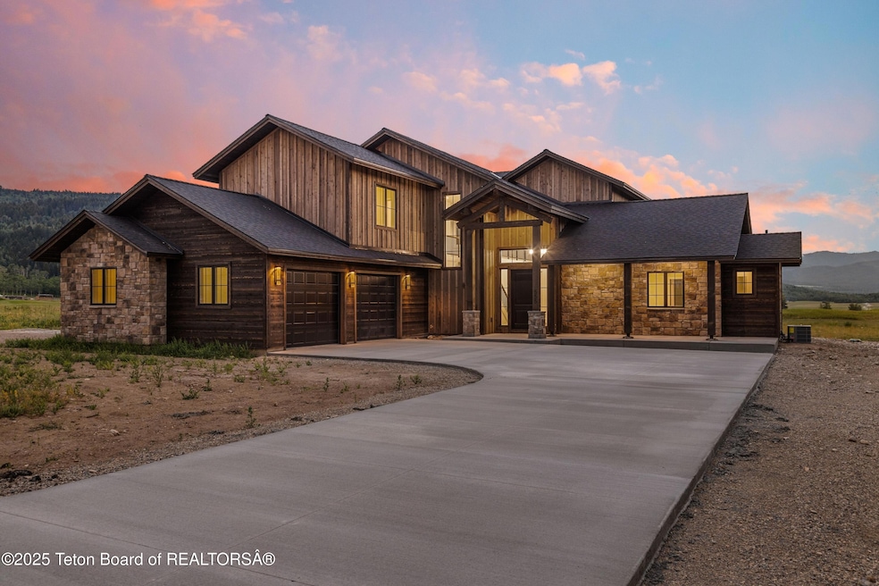 For Sale $1,629,000 • Co-Listing Agent