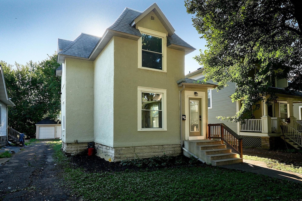 1036 15th Ave SE, Minneapolis, MN 55414 - photo 1