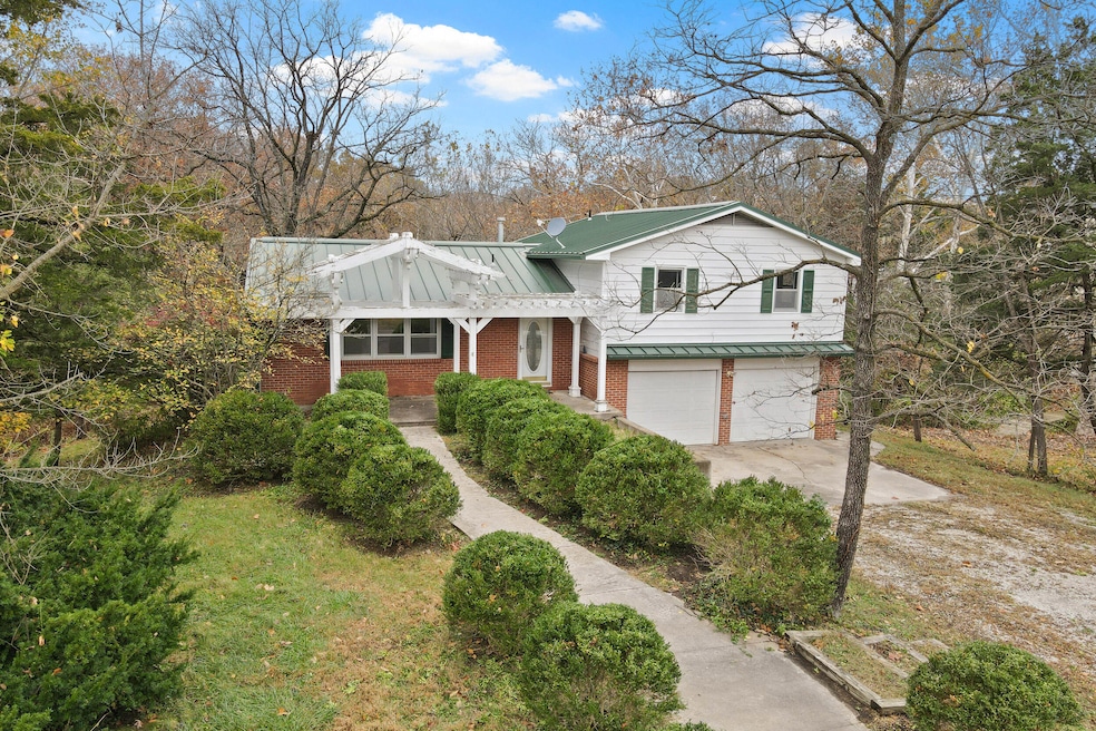 5385 N Clearview Rd, Columbia, MO 65202 - photo 1