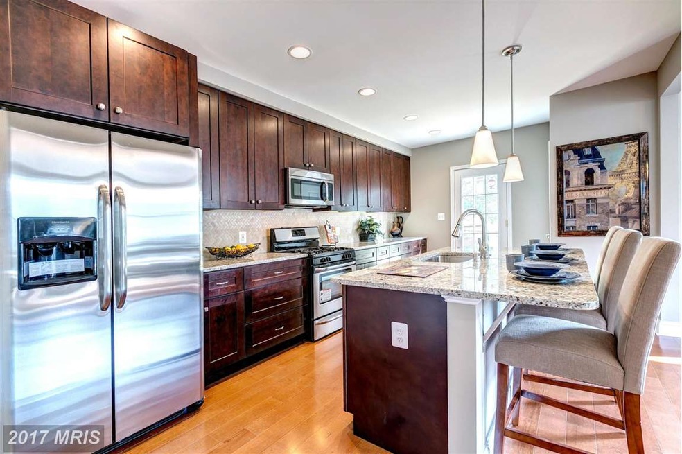 712 Woodsdale Rd, Catonsville, MD 21228 - photo 1