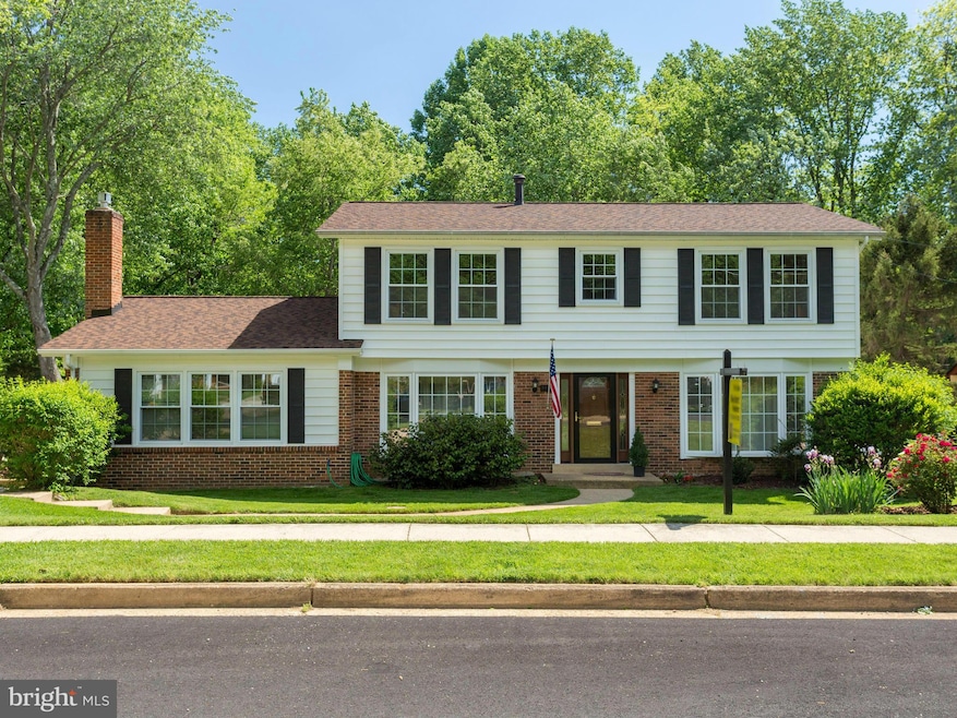 5025 King Richard Dr, Annandale, VA 22003 - photo 1