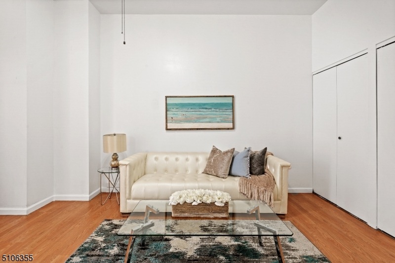 111 Mulberry St unit 4E, Newark, NJ 07102 - photo 1