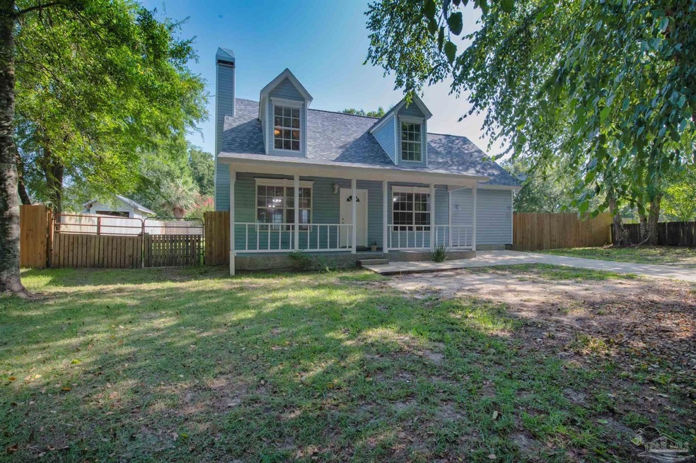 300 Robin Hood Ln, Pensacola, FL 32526 - photo 1