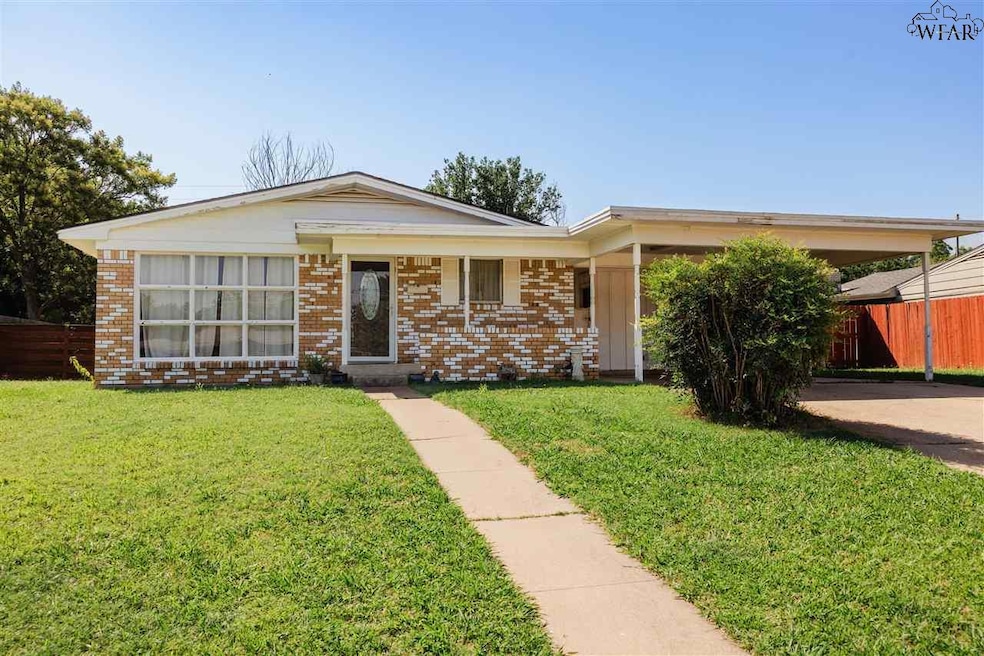 For Sale $175,000 • Co-Listing Agent